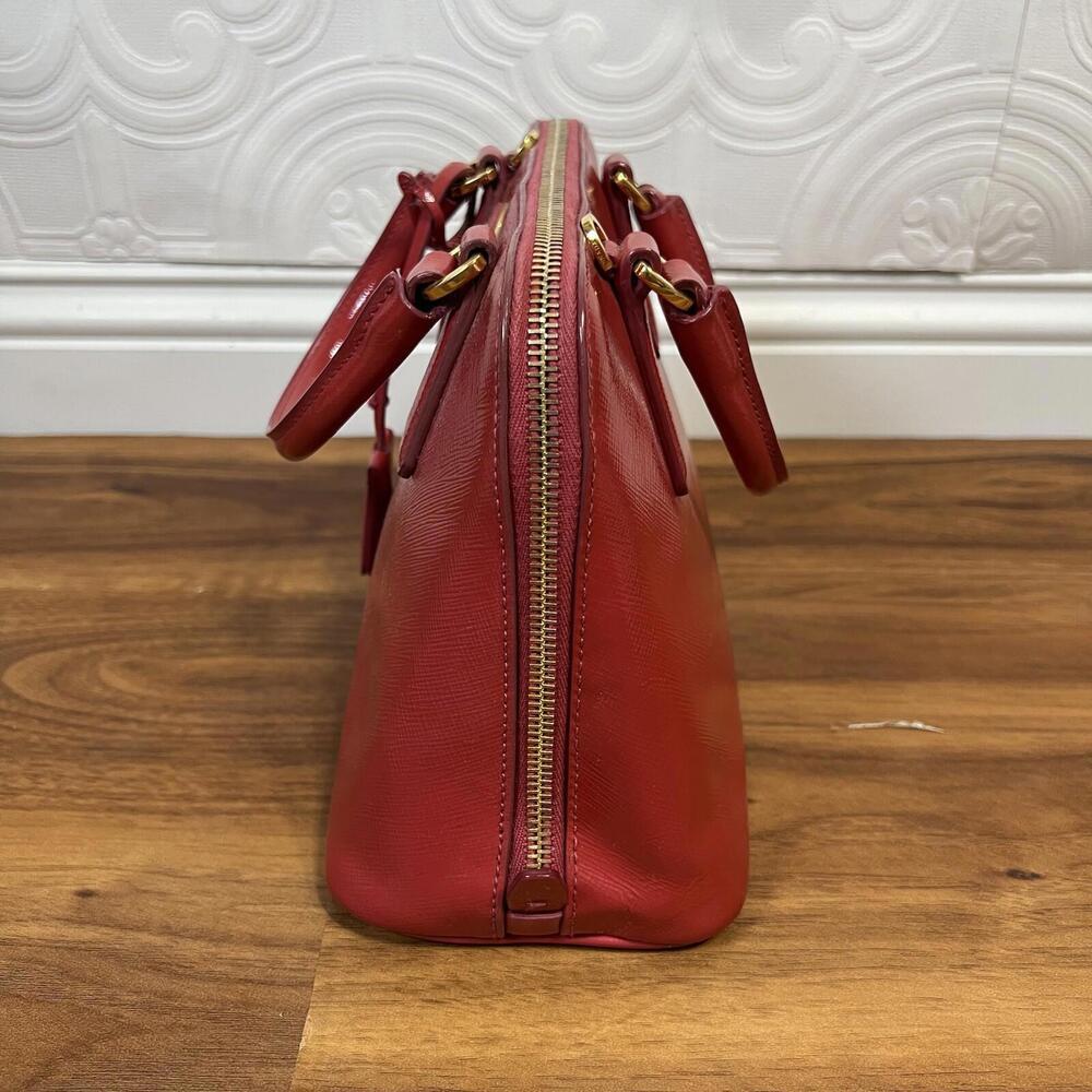 Prada Promenade Saffiano Lux Leather Crossbody Bag Small Red Gold Hardware - Picture 2 of 16